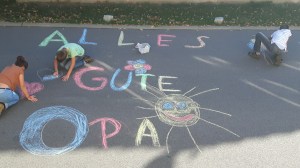 Strassenkreide Glückwunsch Großvater